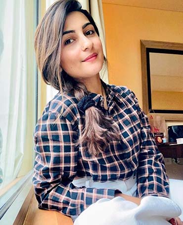 Call@ Girls In Noida Sector-74꧁9891005666~꧂☎ Noida Escorts Service