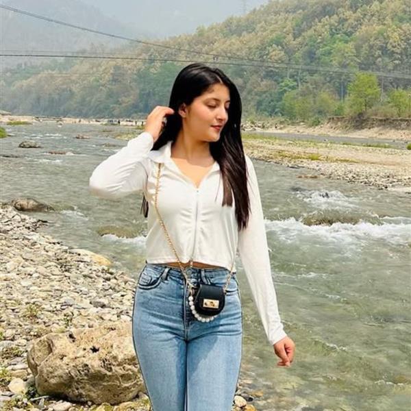 Contact●─≽9891005666 )) Sector 135 Noida Call Girls Service in Cheap Rates